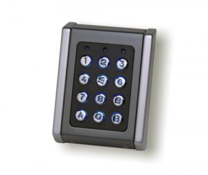 Metallische Tastatur mit zwölf Tasten, nummeriert von 1 bis 9, sowie den Zeichen *, 0 und #, in einem rechteckigen Gehäuse montiert.