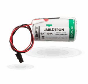 Eine JABLOTRON BAT-100A Lithium-Batterie mit Kabel und Stecker, geeignet für elektronische Geräte.
