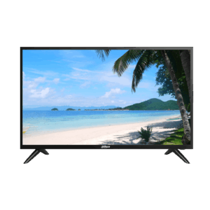 Ein Fernseher zeigt ein Bild von einem tropischen Strand mit Palmen, weißem Sand und einem klaren blauen Himmel.