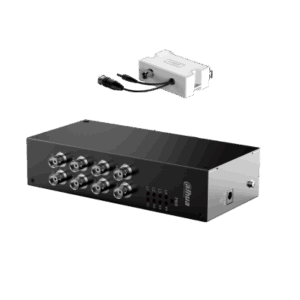 Ein schwarzen Sicherheitsgerät mit mehreren Anschlussbuchsen, darüber befindet sich ein kleinerer, weißer Adapter mit Kabeln.