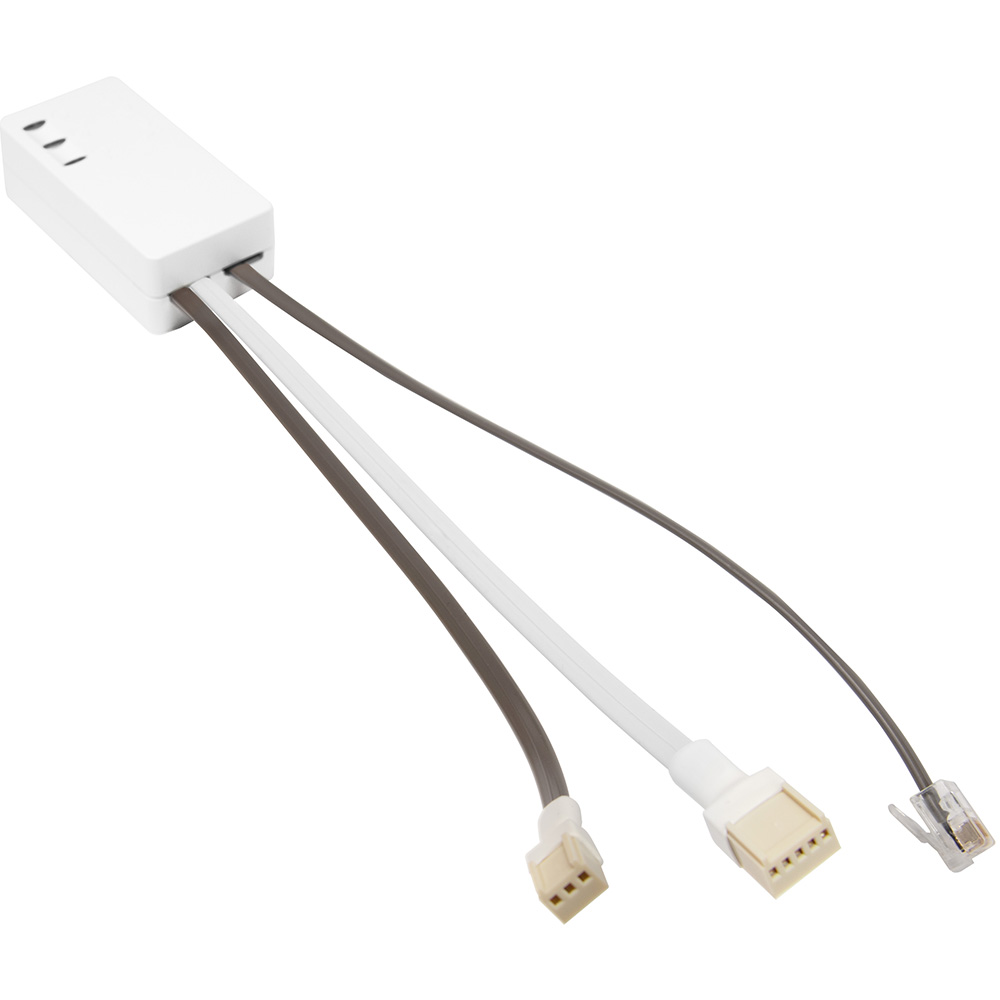 Ein weißer Y-Kabeladapter mit drei Steckern: zwei rechteckige Stecker und ein RJ11-Stecker.