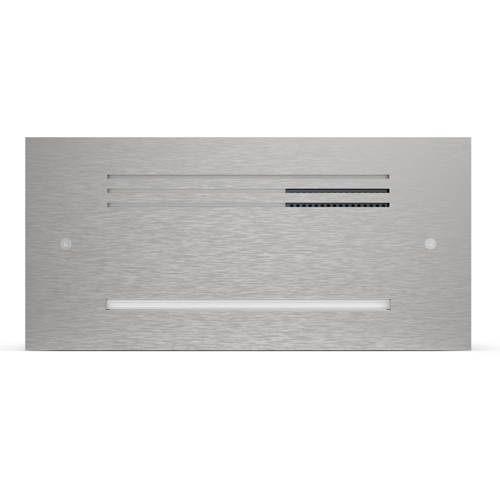 Rechteckige Lüftungsabdeckung aus gebürstetem Metall mit horizontalen Lüftungsschlitzen in der oberen Hälfte und einem einzelnen länglichen Schlitz in der unteren Hälfte.