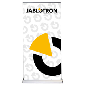 Ein Roll-Up-Banner mit dem Logo von Jablotron, bestehend aus einem stilisierten gelben und schwarzen Kreis, und dem Schriftzug "Jablotron Creating Alarms" auf einem gemusterten Hintergrund.