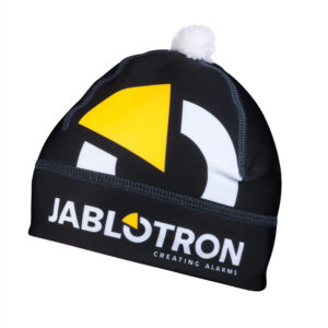 Schwarze Mütze mit dem Jablotron-Logo in Gelb und Weiß sowie der Aufschrift „CREATING ALARMS“ und einem weißen Bommel oben.