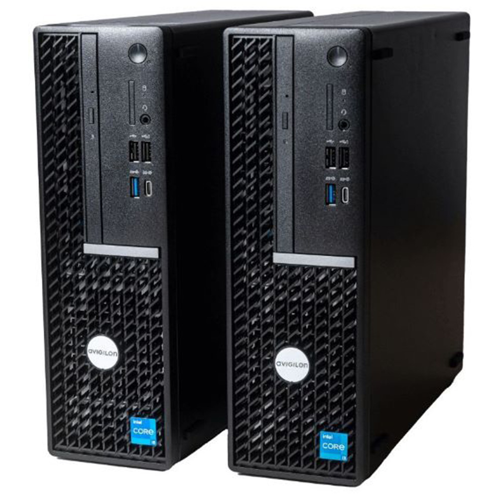 Zwei schwarze Computergehäuse mit Lüftungsschlitzen auf der Vorderseite, jeweils mit USB-Anschlüssen und einem Intel Core Logo versehen.