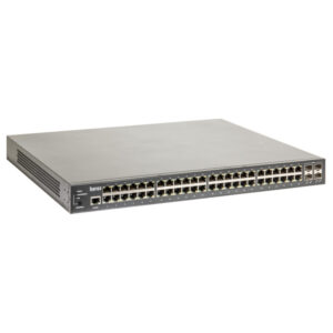Ein Netzwerk-Switch mit 48 Ethernet-Ports und 4 SFP-Modulen an der Vorderseite, geeignet für den Einbau in ein Rack.