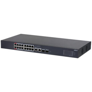Ein schwarzer Netzwerk-Switch mit mehreren Ethernet-Anschlüssen und einem Belüftungsgitter an der Seite, der auf einer weißen Oberfläche steht.