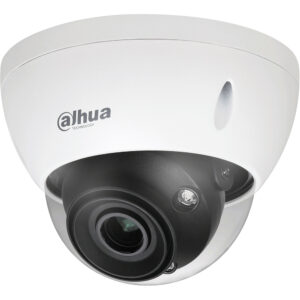 Überwachungskamera von Dahua Technology in einer weißen Kuppel mit einem schwarzen Objektiv und sichtbaren Schrauben.