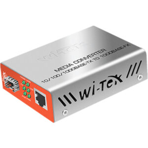 Ein silberner Wi-Tek Medienkonverter mit der Aufschrift "Media Converter 10/100/1000Base-TX to 1000Base-FX" und einem Ethernet-Anschluss sowie grünen Anzeigen auf der Vorderseite.