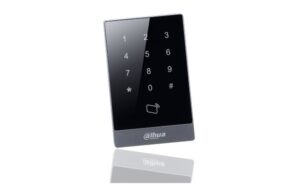 Elektronisches Zugangskontrollpad mit einem numerischen Tastenfeld von 1 bis 9, sowie Symboltasten für Stern und Raute, und einem Kartenlesersymbol unterhalb der Zahlen.