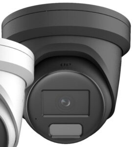 Zwei Überwachungskameras, eine in Schwarz und eine in Weiß, sind nebeneinander angebracht. Sie haben ein modernes, zylinderförmiges Design mit einem Objektiv in der Mitte.
