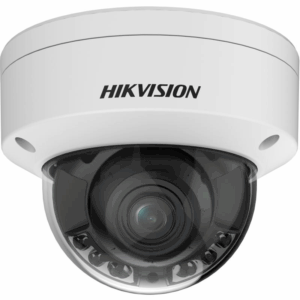 Kuppelüberwachungskamera der Marke Hikvision mit einer transparenten Kuppelabdeckung auf einem weißen, zylindrischen Gehäuse.