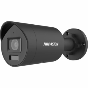 Schwarze Überwachungskamera der Marke Hikvision mit zylindrischer Form und Wandhalterung.