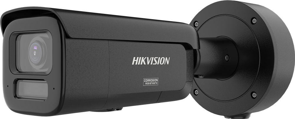 Eine schwarze Überwachungskamera von Hikvision mit einem zylindrischen Körper und einer Wandhalterung, die als korrosionsbeständig gekennzeichnet ist.