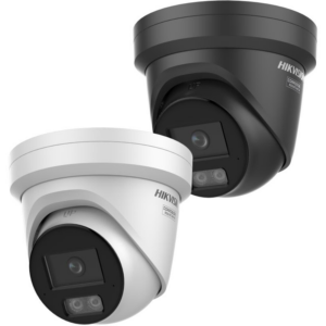 Zwei Überwachungskameras von Hikvision, eine in Weiß und eine in Schwarz, mit einer modernen, abgerundeten Form und dem Logo "CORROSION PROTECTED" auf der Seite.