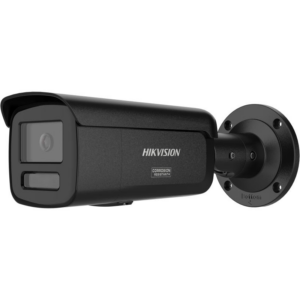 Eine schwarze Überwachungskamera der Marke Hikvision, die an einer Wandhalterung befestigt ist, mit der Aufschrift 'Corrosion Resistant'.