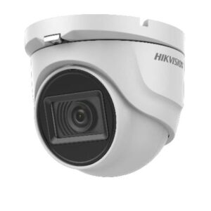 Eine weiße Überwachungskamera der Marke Hikvision mit einem modernen, kompakten Design.
