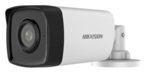 Weiße Überwachungskamera von Hikvision mit schwarzem Frontbereich und Objektiv, montiert auf einer weißen Halterung.