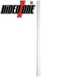 Weiße Antennenstange mit dem Schriftzug „VideoOne“ in der oberen linken Ecke.