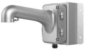 Silberne Wandhalterung mit einem abgewinkelten Arm, geeignet zur Befestigung von Geräten oder Kameras an einer Wand, mit mehreren Befestigungsbohrungen und Schrauben sichtbar.