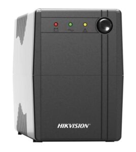 Eine schwarze unterbrechungsfreie Stromversorgung (USV) von Hikvision mit drei LED-Anzeigen auf der Vorderseite und einem großen Knopf.