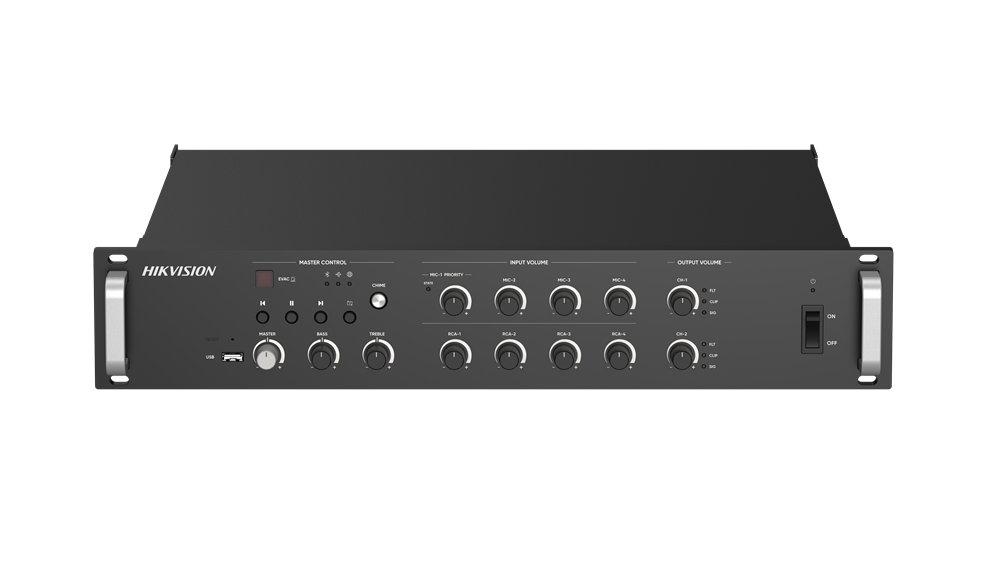 Ein Hikvision Audioprozessor mit mehreren Drehreglern und Schaltern für Lautstärkekontrolle und Eingangssteuerung, USB-Anschluss und Ein-/Ausschalter auf einem schwarzen Bedienfeld.