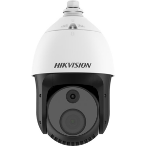 Eine Überwachungskamera von Hikvision in einer weißen und schwarzen Kuppelform, die nach vorne gerichtet ist.