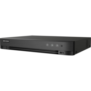 Ein schwarzer Hikvision-Videorekorder mit mehreren Bedienelementen auf der Vorderseite, darunter drei Tasten und ein USB-Anschluss.