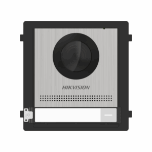 Ein Hikvision-Türsprechanlagenmodul mit Kamera und Mikrofon in einem rechteckigen schwarzen Rahmen mit Edelstahloberfläche.