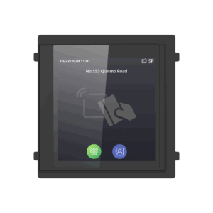 Quadratische Anzeige mit einem dunklen Bildschirm, auf dem Datum, Uhrzeit und die Adresse "No.555 Qianmo Road" angezeigt werden, sowie Symbole für Anruffunktionen und NFC-Support.