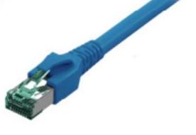 Ein blaues Ethernet-Kabel mit einem RJ45-Stecker an einem Ende auf weißem Hintergrund.