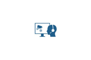 Symbol eines Kopfs mit Headset vor einem Bildschirm, der eine Überwachungskamera und ein Zahnrad zeigt.
