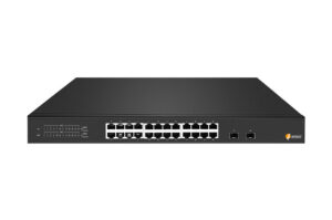 Ein schwarzer Netzwerk-Switch mit 24 Ethernet-Ports und zwei zusätzlichen Anschlüssen rechts.