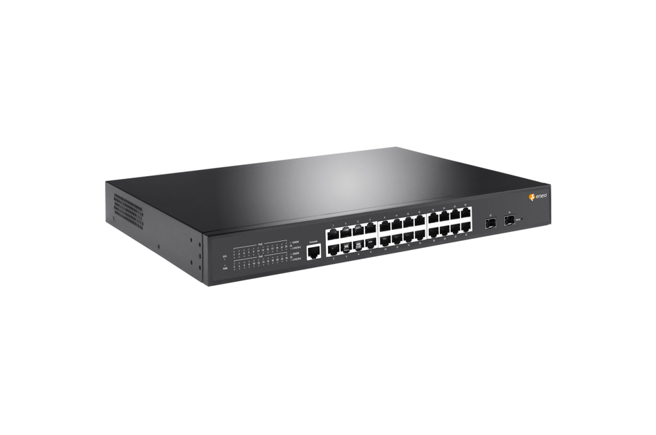 Ein schwarzer Netzwerk-Switch mit mehreren Ports und Kontrollleuchten auf einer weißen Oberfläche.