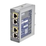 Elektronisches Gerät mit mehreren Ethernet-Anschlüssen und Beschriftung "AMG110".