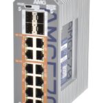 Industrieller Netzwerk-Switch mit mehreren Ethernet-Ports in einem robusten Metallgehäuse.