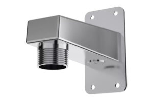 Metallische Wandhalterung mit zylindrischem Anschluss und vier Schraublöchern.