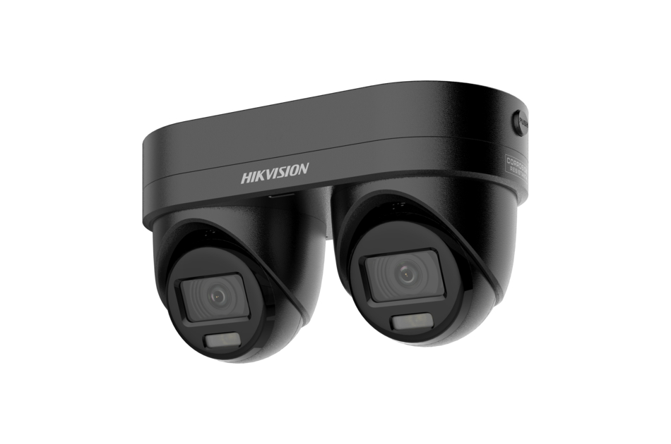 Eine schwarze Überwachungskamera von Hikvision mit zwei Linsen, montiert in einem Gehäuse.