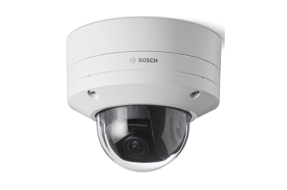 Überwachungskamera von Bosch mit deutlichem Logo auf weißem Gehäuse und schwarzer Kuppel.