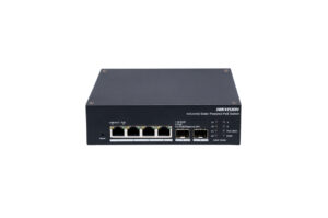 Ein schwarzer, industrieller Solar-PoE-Switch mit mehreren Ethernet-Ports und einer klaren Markenbeschriftung.