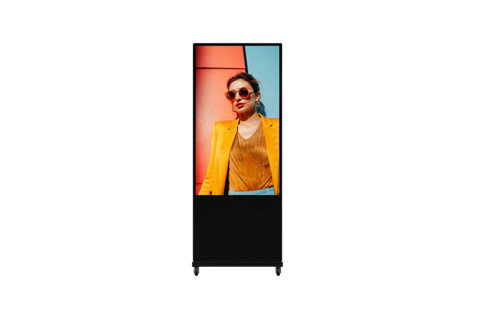 Ein Hochformat-Display zeigt eine Person in gelbem Blazer und Sonnenbrille vor einem farbenfrohen Hintergrund.