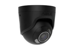Schwarze Überwachungskamera mit dem Logo "AJAX", runde Form mit integriertem Objektiv und zwei LEDs.