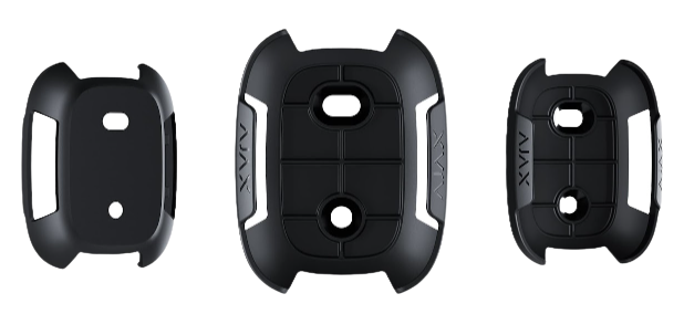 Drei schwarze Schutzgehäuse mit unterschiedlichem Design und feinen weißen Details, auf schwarzem Hintergrund.