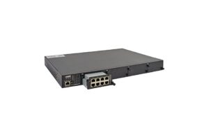 Ein schwarzer Netzwerk-Switch mit mehreren Ethernet-Ports und USB-Anschluss in standardmäßiger Rack-Mount-Größe.