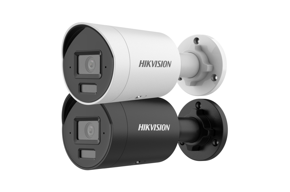 Zwei Überwachungskameras von Hikvision, eine in Weiß und eine in Schwarz, montiert an Wandhalterungen.