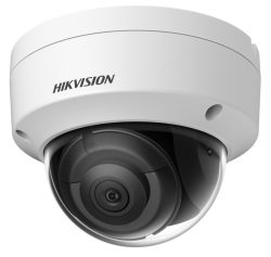 Eine weiße, halbkugelförmige Sicherheitskamera von Hikvision mit dunkler Linse.