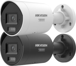 Zwei Überwachungskameras von Hikvision, eine in Weiß und eine in Schwarz, mit der Aufschrift "Corrosion Resistant+" auf beiden Gehäusen.