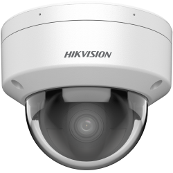 Weiße Dome-Überwachungskamera der Marke Hikvision mit einer klaren Glaskuppel und sichtbarem Objektiv.