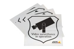 Videoüberwachungsaufkleber mit dem Text "Video surveillance in operation" und einem Symbol einer Überwachungskamera.
