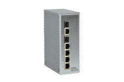 Ein silberner, industrieller 5-Port-Gigabit-Ethernet-Switch von ComNet mit rechteckigem Gehäuse und mehreren Ethernet-Anschlüssen auf der Vorderseite.